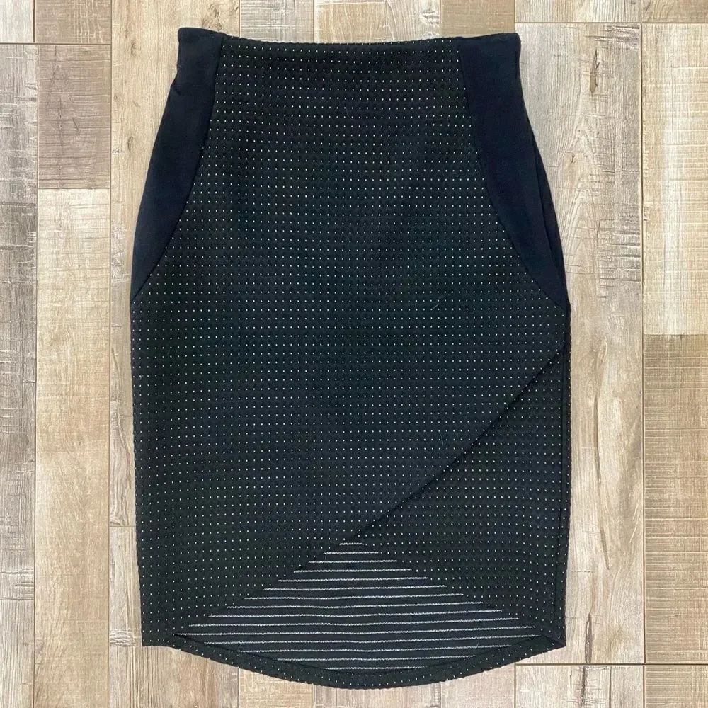 🌟 JULIENNE Black Fitted Pencil Skirt Dotted